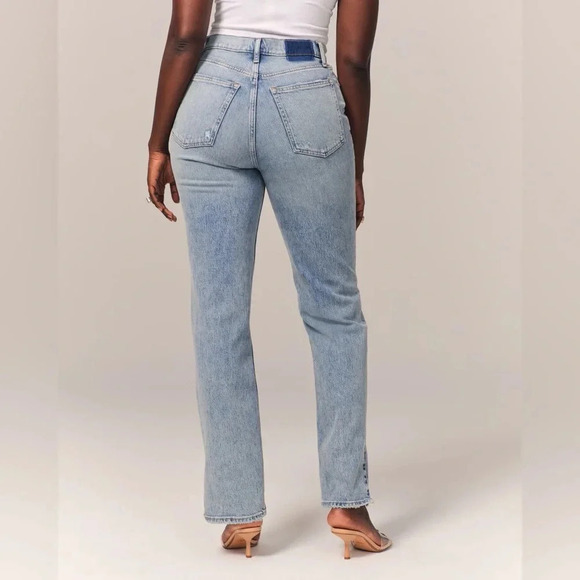 Abercrombie & Fitch Curve Love Ultra High Rise 90s Slim Straight Jean 35 Light - Picture 2 of 10